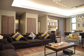 Modern 3BDR Apartment - Great Location